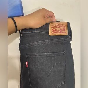 Black Levi pants size 12 Mid Rise skinny